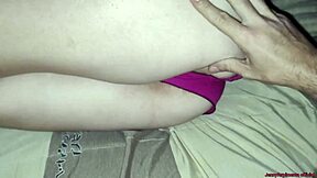 嘿处女继女紧逼穿睡短让我摸求巴西粗暴无套肛交