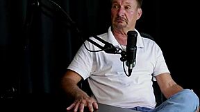 hey, i entered porn because my daughter invited me, i was a farmer and always admired her, andressa urach, about the controversies - carlos urach on sheer red