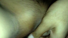 巨屌怪兽猛捅可爱黑发紧光逼硬干中出高潮