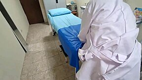 Doctora italiana ninfómana y caliente se folla al esposo de su mejor amiga in office pov 😈🔥