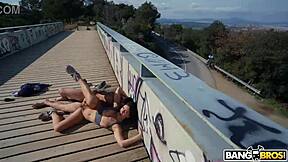 A view to anal with rough outdoor gaping and cumshot 😈