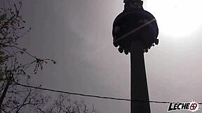 西班牙大屁股妹电视直播节目中被猛操