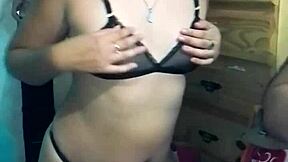 grabamos x webcam fati muestra y despues se la meto a mi novia 😏