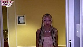 tanned blondie gia dibella starts sucking