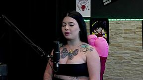 Hey, this safada does stripper moves and strips after admitting she cheated with sixteen people at balada