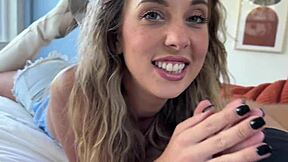 继妹米莉·摩根说服骑乘斯科特·斯塔克家庭幻想