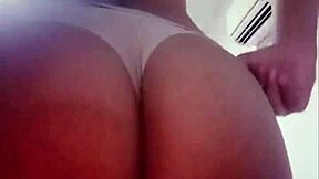 看我掰开屁股亲爱的希望你喜欢这短片