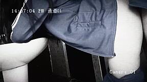 偷拍墨西哥女学生厕所被同学后入课间骑屌自制偷窥