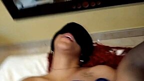 黑人美女对比18岁男孩激烈肛交内射