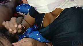 夜里内射闺蜜紧毛骚穴 印度可爱desi bhabhi嫩妹