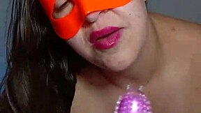 大胆哥伦比亚曲线人妻内衣自慰秀巨乳骆驼趾偷拍