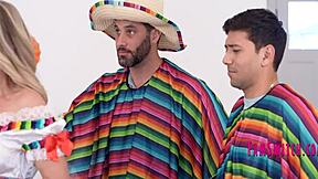 新交换家庭分享骚货群P幻想玩得爽