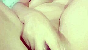 Prometí No Volver A Cojerme A La Novia De Mi Amigo Pero La Puta Me Provoca Enviándome Estos Videos Dildo-Squirt!