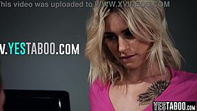 Aspiring teen pornstar seduces mature counselor with blowjob and doggystyle hardcore