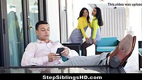 性感拉丁继妹Alina Belle Maya Farrell轮干哥哥三人行！