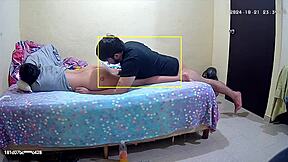 嘿偷拍邻居干我女友舔屁股 第一部 😏