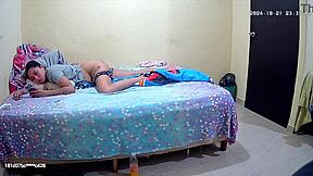 嘿偷拍邻居干我女友舔屁股 第一部 😏