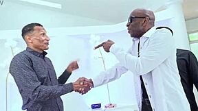 Hey, check out this monster combo with Mike Chapman going 2 on 1 in rough anal and gaping action.