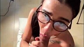 嘿 Mya 你瘦小拉丁紧逼18+ 感受大黑屌精液灌满试镜？