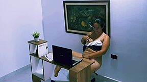 curvy latina babe sucks big cock in dorm room fun