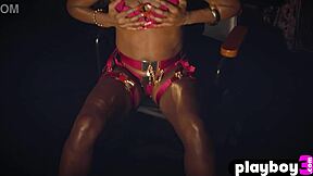 posing in lingerie? black milf strips to show that stunning exposed body