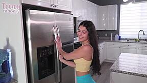 stepdaughter's thick ass begs for stepdad creampie?