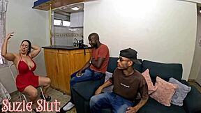 Milf begs technicians for double penetration total?