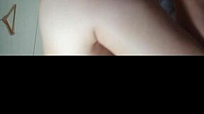 follando a la madura cachonda en doggy y acabando en sus cachetes jugosos 😈🍑💦