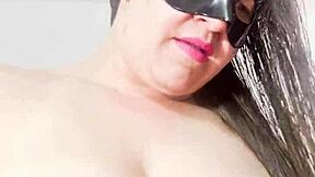 madrastra latina colombiana con cameltoe gigante cabalga hijastro con coño depilado 😍🍑🇨🇴