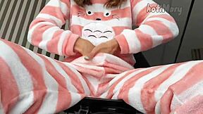 horny skinny teen 18+ fingers wet pussy hard till squirting orgasm 😩💦