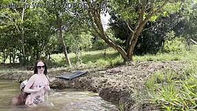 Albina barebacks stranger in woods after his stroke session