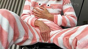 horny skinny teen 18+ fingers wet pussy hard till squirting orgasm 😩💦