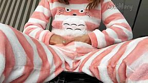 horny skinny teen 18+ fingers wet pussy hard till squirting orgasm 😩💦