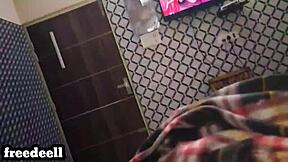 maa ki tight chut mein lund daal ke chod diya?