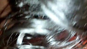 我的大奶榨干他的鸡巴全吞每一滴精液