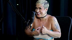 Blonde Joana Naked Takes Intense Massage After Man's False Promise All-Nighter Betrayal