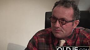 Bubble Butt Teen Fucked Hard in Office Interview by Boss Casting Cumshot