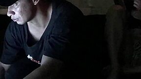 Novinha gostosa bounces on boyfriend's cock sitting deep in dorm room