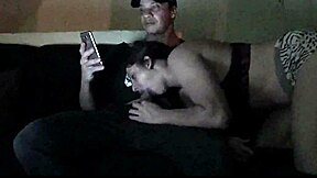 Novinha gostosa bounces on boyfriend's cock sitting deep in dorm room