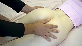 first timer babe inserts buttplug then takes deep anal fingering stretch