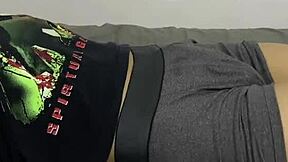 a mi paciente se le para la verga enorme y no aguanto chuparsela toda 😏👅💦