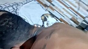 quer ver essa novinha chupando e se masturbando no publico?