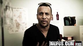 Delilah Davis Deepthroats BBC In Mofos Milfs Like It Black!