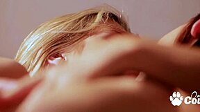 Promesita fingers Leony April's pussy in hot lesbian toy play