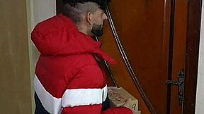 chubby girl takes huge bwc deep inside her