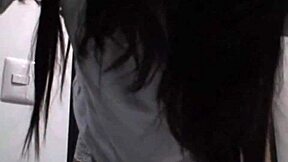 Carina 18 fingers juicy pussy in comfort room