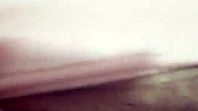 la hijastra culona se masturba en camara oculta tocando su coño jugoso 🔥💦